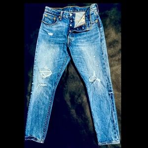 NWOT. Levi 501 Skinny Jeans. Womens 28x28.